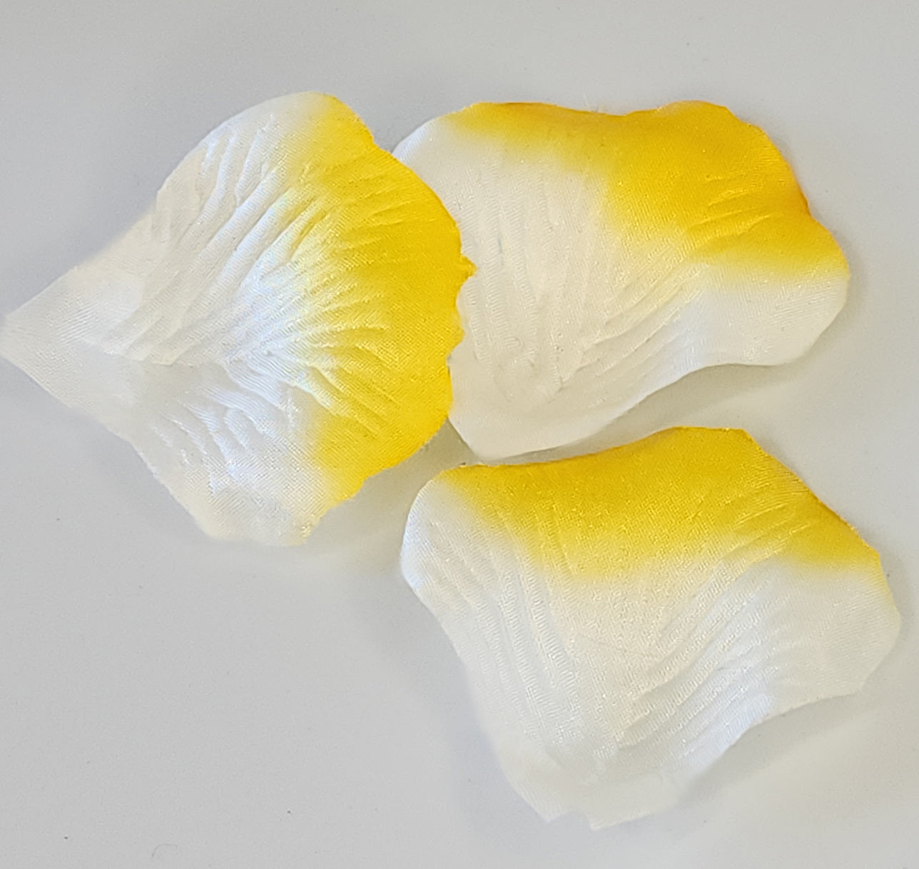 100 Wedding Bridal Flower Rose Petals (Ivory & Gold) - grandhubs.shop