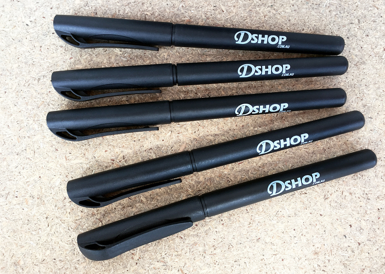 10 x Dshop Pens - grandhubs.shop