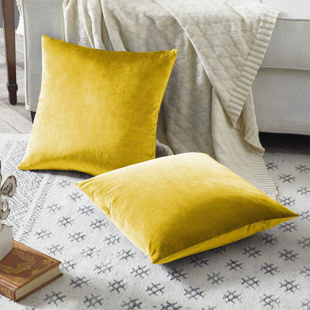 Luxe Velvet Soft Plush Cushion Throw Pillow (Gold Mustard)