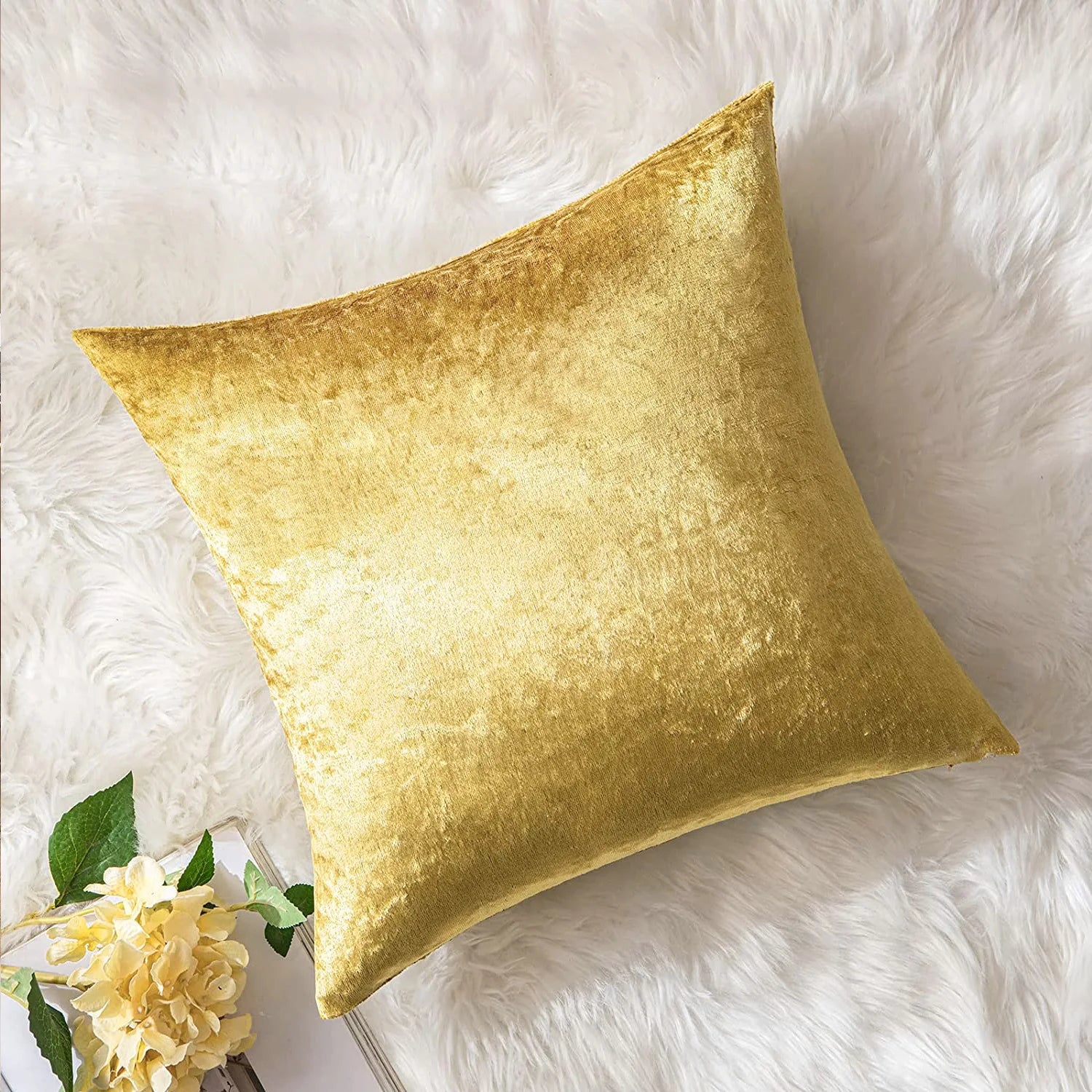 Luxe Velvet Soft Plush Cushion Throw Pillow (Gold Mustard)
